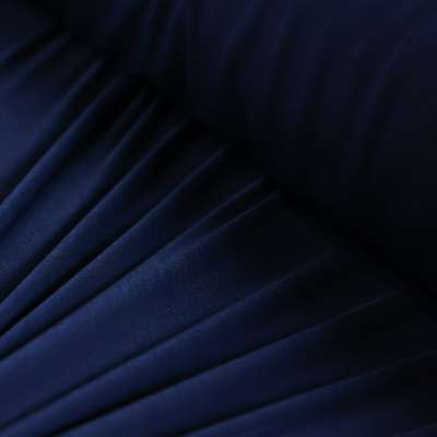 Crêpe Maille Nylon Bleu Nuit : Un Tissu Chic et Polyvalent