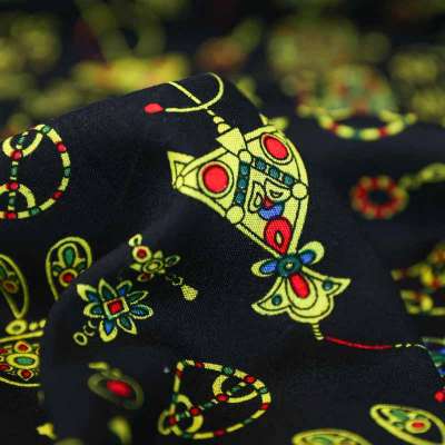 Tissu Kabyle en Viscose Noir parfait pour robes et blouses estivales